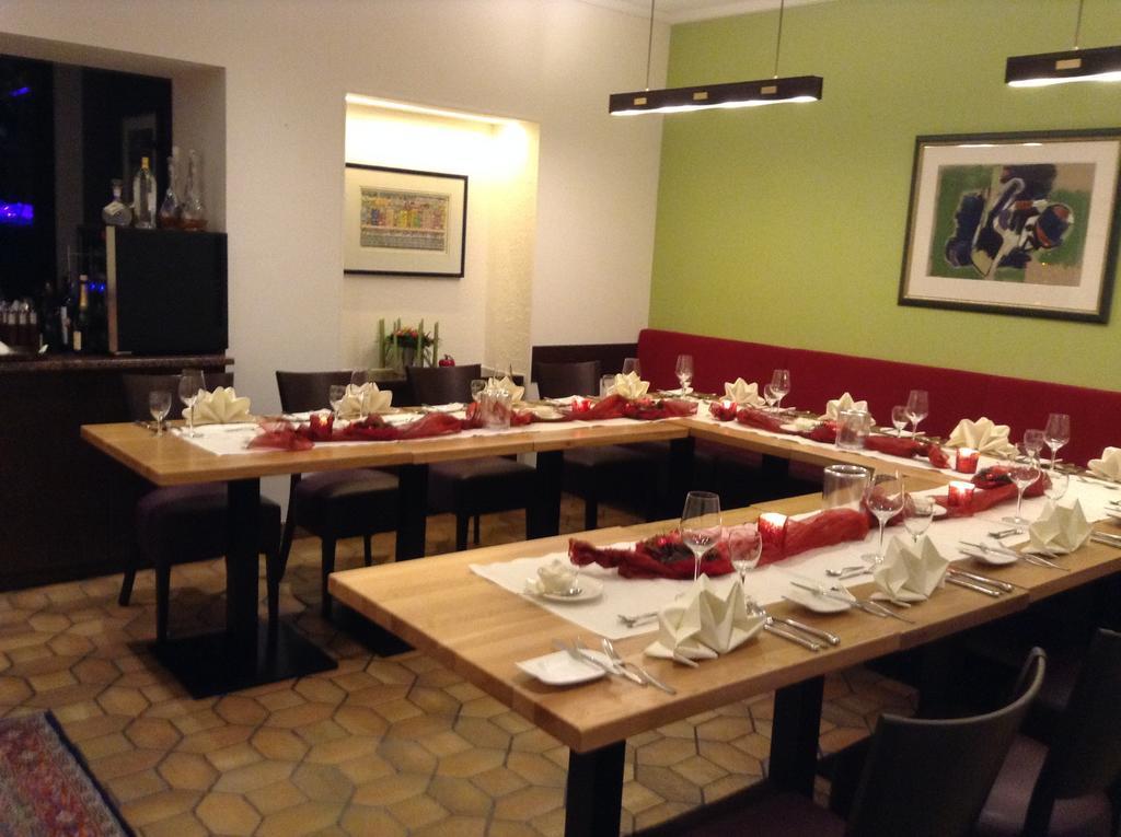 Ratsstube Blasius Hotel Merzig Luaran gambar