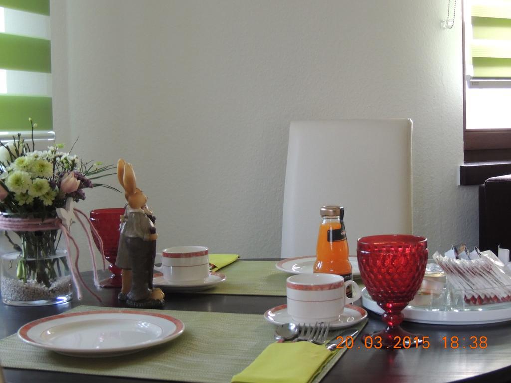 Ratsstube Blasius Hotel Merzig Bilik gambar